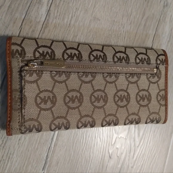 Michael Kors Brown Wallet - Picture 3 of 3